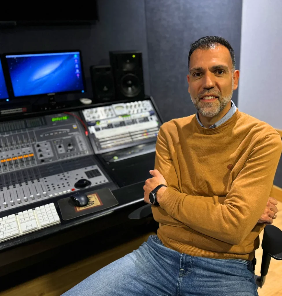 Foto de Ángel Terán, técnico de sonido en Media Sound Studios